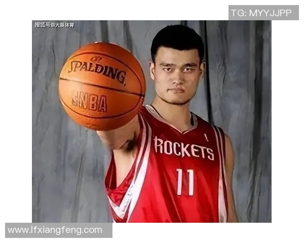 姚明小品经典之幽默与篮球的完美结合展现运动员的多面魅力 姚明小品经典之幽默与篮球的完美结合展现运动员的多面魅力