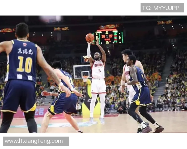 2018年12月21日CBA精彩对决辽宁队迎战广东队巅峰之战回顾