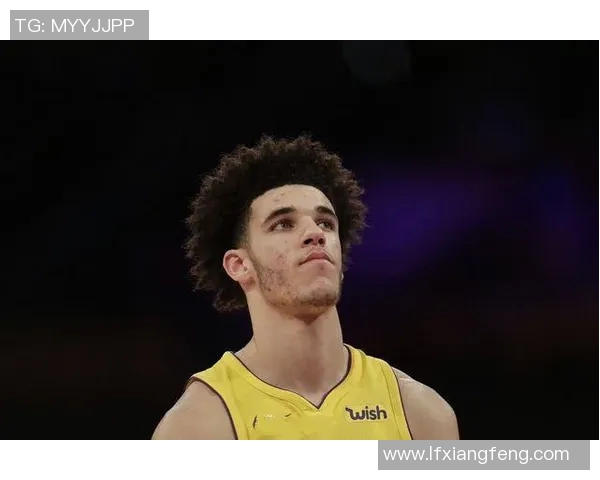 留脏辫的足球明星们如何在赛场上展现个性与风采 留脏辫的足球明星们如何在赛场上展现个性与风采